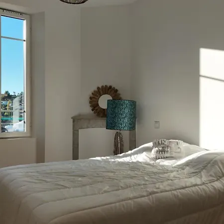 Superbe 4 Pièces Dans De Charme Rénovée Proche Plages Et Centre D'antibes, Côte D'azur Appartamento *